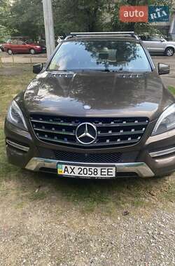Внедорожник / Кроссовер Mercedes-Benz M-Class 2014 в 