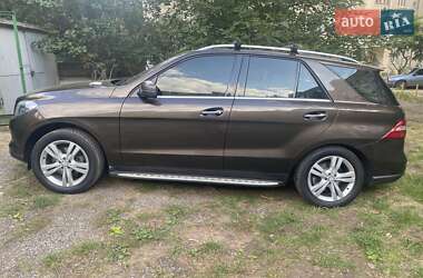 Внедорожник / Кроссовер Mercedes-Benz M-Class 2014 в 