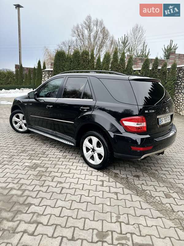 Внедорожник / Кроссовер Mercedes-Benz M-Class 2011 в Тернополе