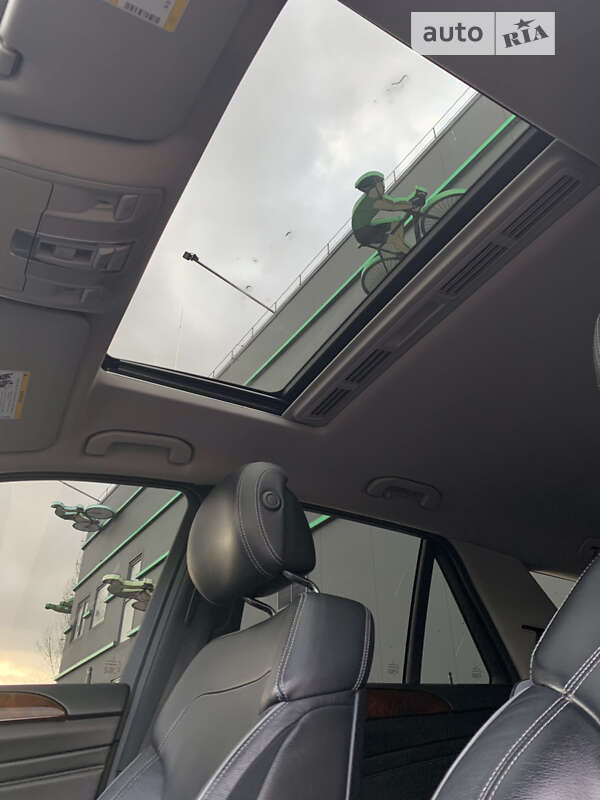 Внедорожник / Кроссовер Mercedes-Benz M-Class 2013 в Киеве фото 15 Внедорожник / Кроссовер Mercedes-Benz M-Class 2013 в Киеве