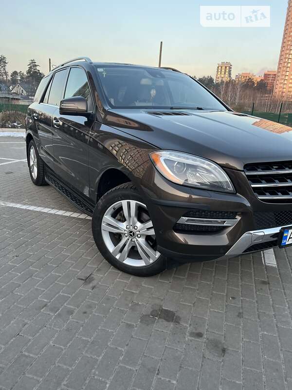 Позашляховик / Кросовер Mercedes-Benz M-Class 2012 в Броварах