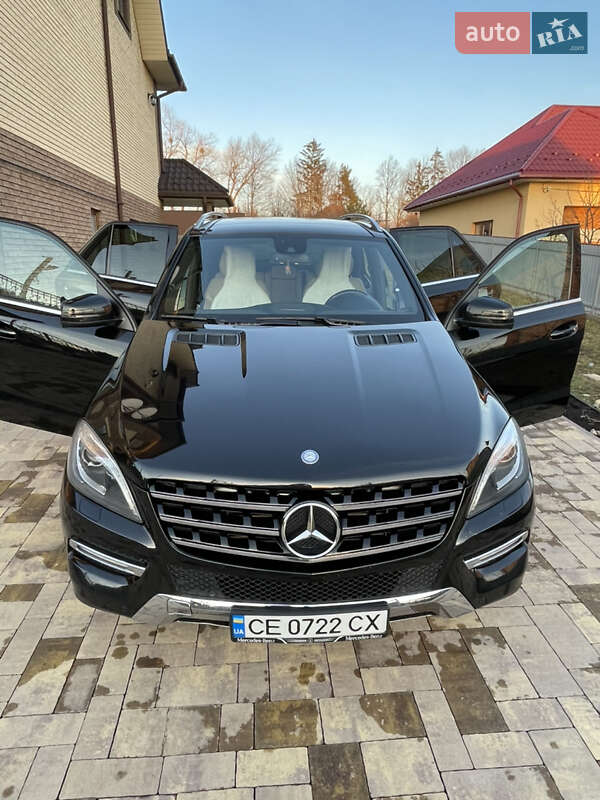 Внедорожник / Кроссовер Mercedes-Benz M-Class 2013 в Сторожинце