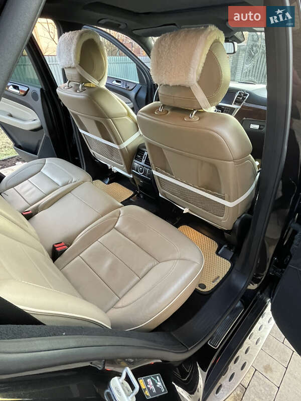 Внедорожник / Кроссовер Mercedes-Benz M-Class 2013 в Сторожинце