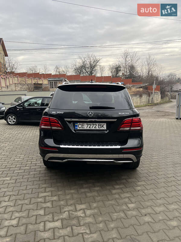 Внедорожник / Кроссовер Mercedes-Benz M-Class 2011 в Кицмани