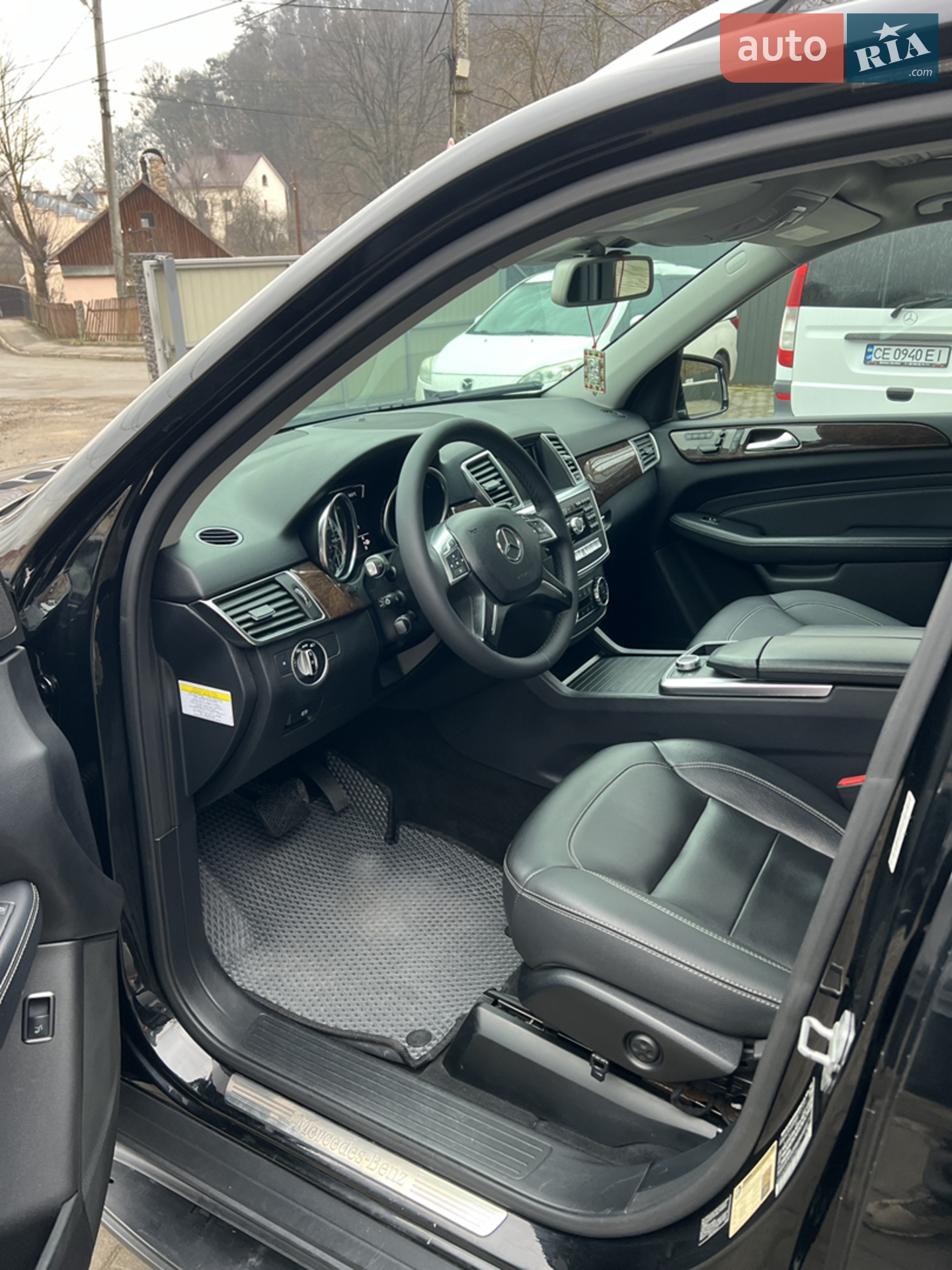2011 Mercedes-Benz M-klasse - мініатюра 12