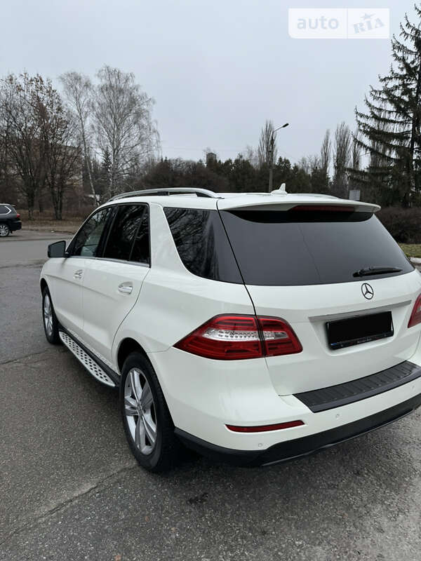 Внедорожник / Кроссовер Mercedes-Benz M-Class 2012 в Броварах