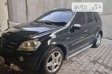 Внедорожник / Кроссовер Mercedes-Benz M-Class 2010 в Киеве