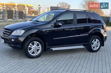Внедорожник / Кроссовер Mercedes-Benz M-Class 2005 в 