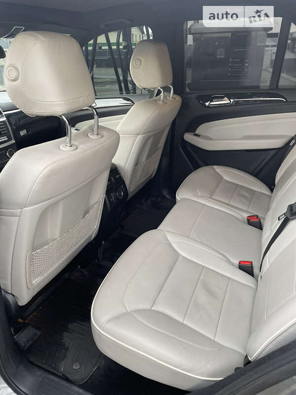 Внедорожник / Кроссовер Mercedes-Benz M-Class 2011 в Львове