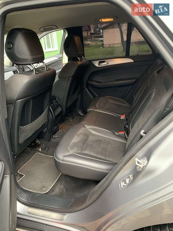 Позашляховик / Кросовер Mercedes-Benz M-Class 2011 в Рахові