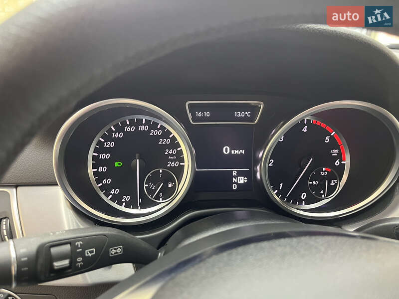 Внедорожник / Кроссовер Mercedes-Benz M-Class 2012 в Иршаве