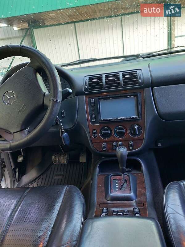 Внедорожник / Кроссовер Mercedes-Benz M-Class 2001 в Киеве фото 4 Внедорожник / Кроссовер Mercedes-Benz M-Class 2001 в Киеве