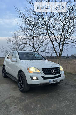 Позашляховик / Кросовер Mercedes-Benz M-Class 2010 в Костопілі