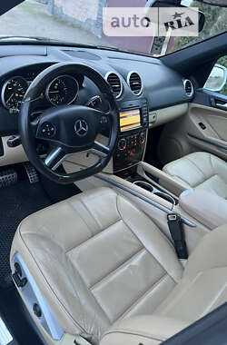 Позашляховик / Кросовер Mercedes-Benz M-Class 2010 в Костопілі