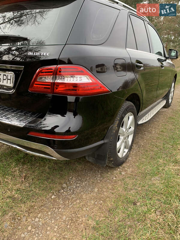 Внедорожник / Кроссовер Mercedes-Benz M-Class 2012 в Трускавце