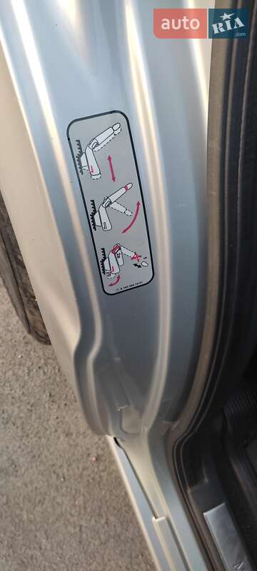 Внедорожник / Кроссовер Mercedes-Benz M-Class 2004 в Киеве