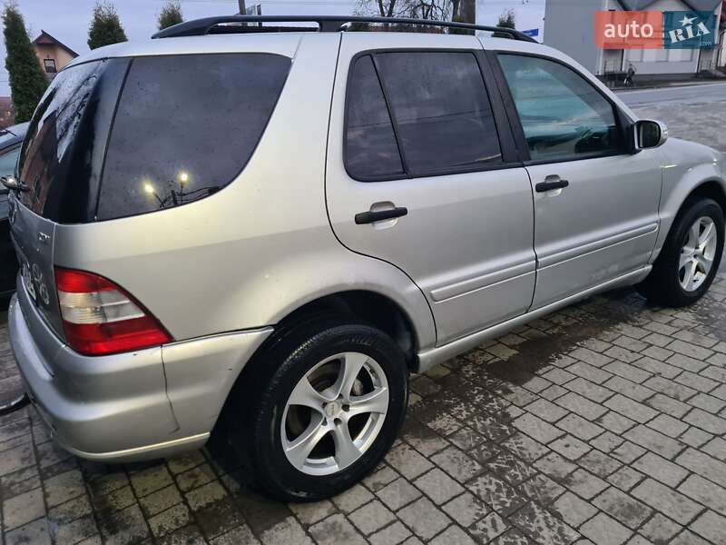 Внедорожник / Кроссовер Mercedes-Benz M-Class 2003 в 