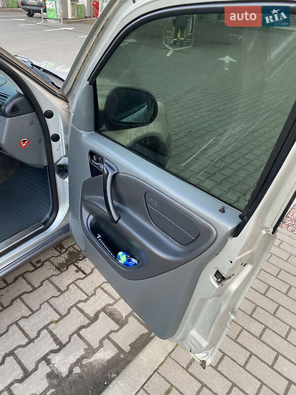 Позашляховик / Кросовер Mercedes-Benz M-Class 1999 в Луцьку фото 13 Позашляховик / Кросовер Mercedes-Benz M-Class 1999 в Луцьку