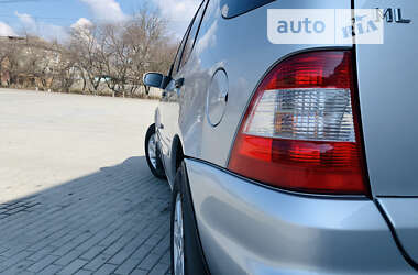 Внедорожник / Кроссовер Mercedes-Benz M-Class 2004 в 