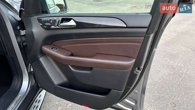 Внедорожник / Кроссовер Mercedes-Benz M-Class 2012 в Киеве