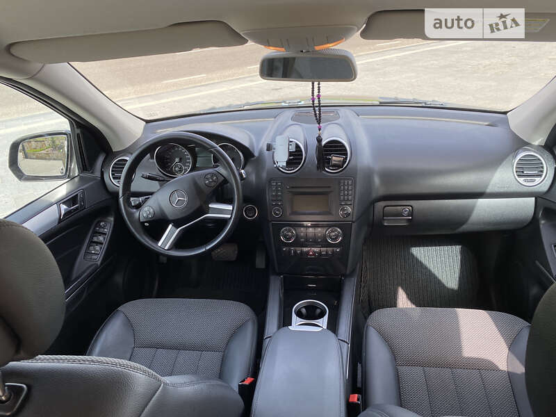 Внедорожник / Кроссовер Mercedes-Benz M-Class 2009 в Виноградове