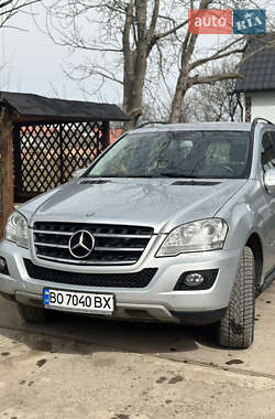 Внедорожник / Кроссовер Mercedes-Benz M-Class 2009 в Чорткове