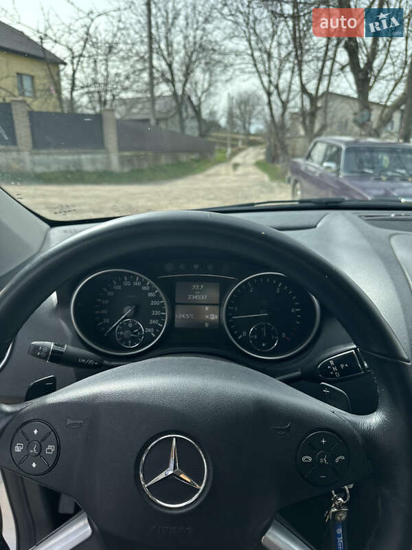 Внедорожник / Кроссовер Mercedes-Benz M-Class 2009 в Чорткове