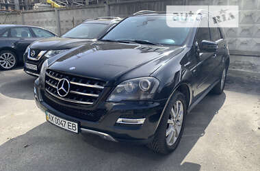 Внедорожник / Кроссовер Mercedes-Benz M-Class 2011 в 