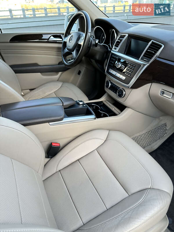 Позашляховик / Кросовер Mercedes-Benz M-Class 2014 в Києві