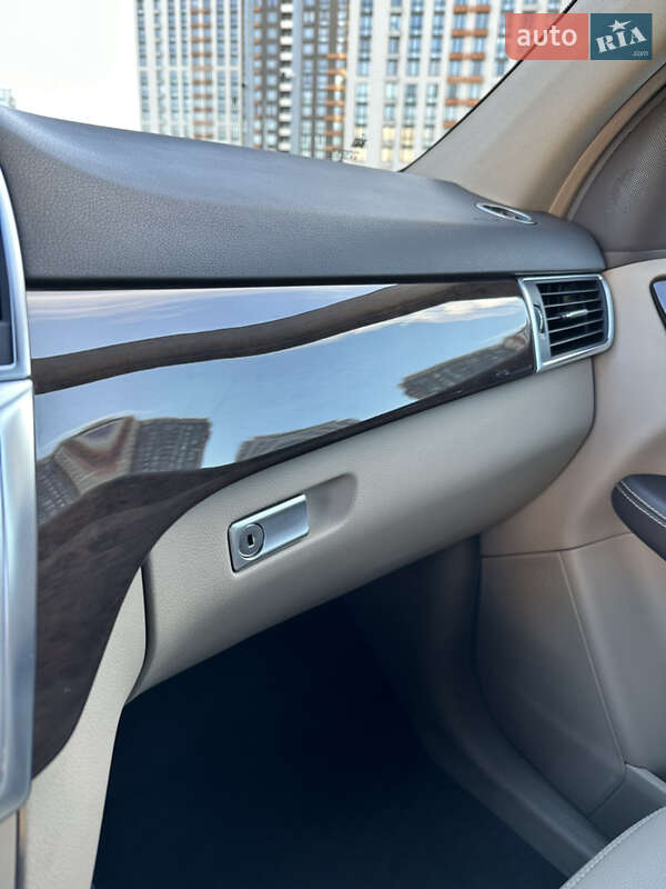 Позашляховик / Кросовер Mercedes-Benz M-Class 2014 в Києві