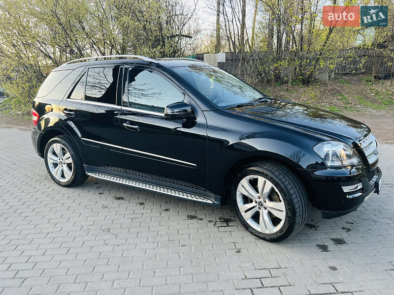 Внедорожник / Кроссовер Mercedes-Benz M-Class 2010 в Киеве фото 5 Внедорожник / Кроссовер Mercedes-Benz M-Class 2010 в Киеве