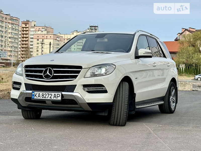 Внедорожник / Кроссовер Mercedes-Benz M-Class 2012 в Киеве