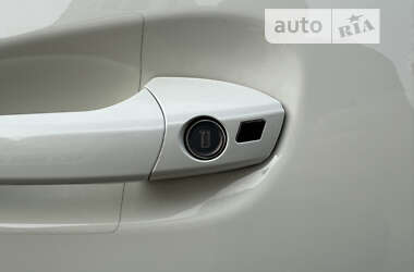 Внедорожник / Кроссовер Mercedes-Benz M-Class 2012 в 