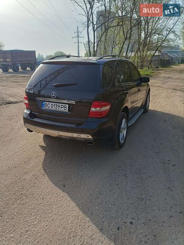 Внедорожник / Кроссовер Mercedes-Benz M-Class 2006 в Харькове