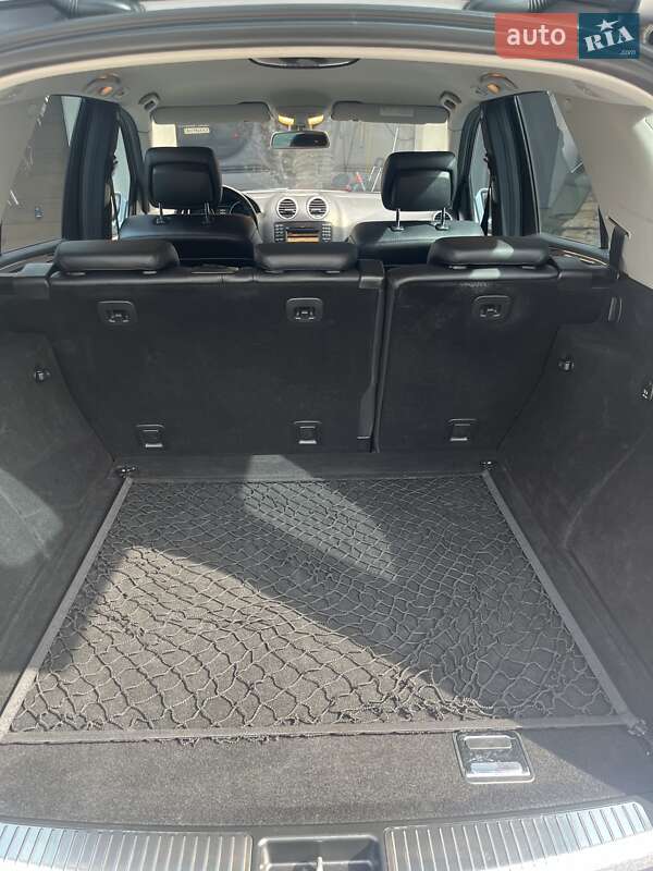 Внедорожник / Кроссовер Mercedes-Benz M-Class 2009 в Киеве