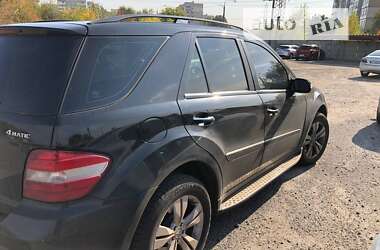 Позашляховик / Кросовер Mercedes-Benz M-Class 2008 в 