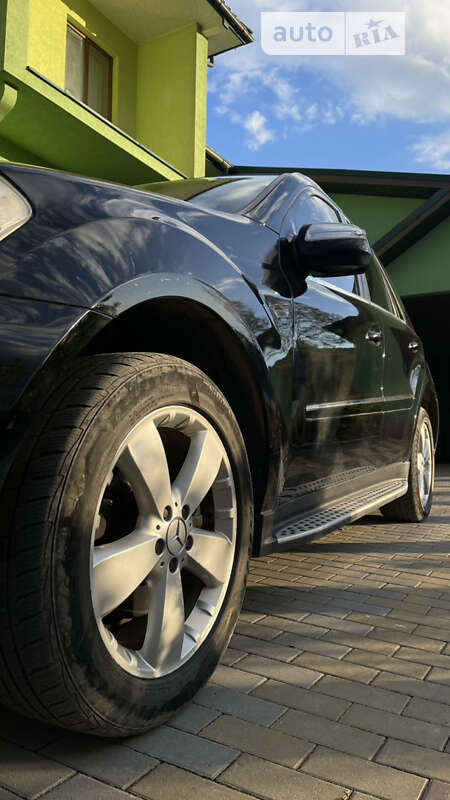 Внедорожник / Кроссовер Mercedes-Benz M-Class 2008 в Ганичах