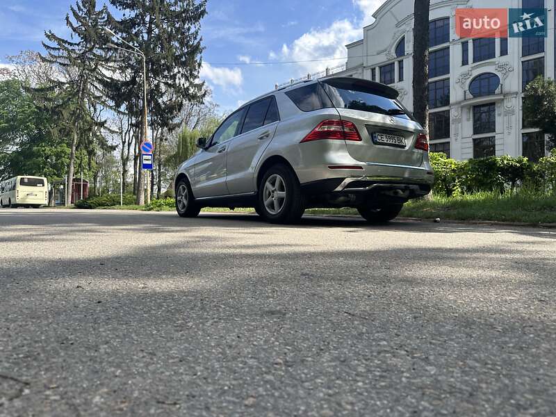 Внедорожник / Кроссовер Mercedes-Benz M-Class 2013 в Черновцах
