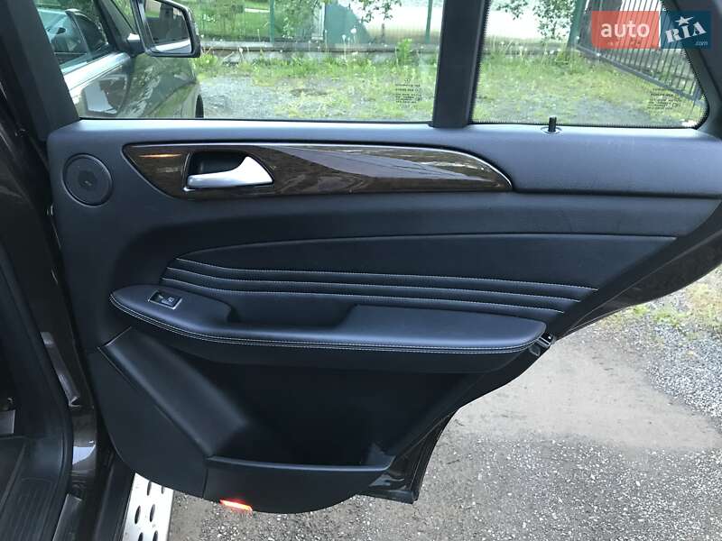 Позашляховик / Кросовер Mercedes-Benz M-Class 2013 в Ужгороді