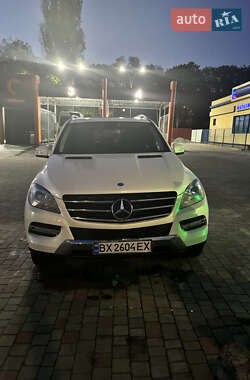 Внедорожник / Кроссовер Mercedes-Benz M-Class 2011 в 