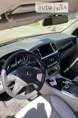 Внедорожник / Кроссовер Mercedes-Benz M-Class 2013 в Кропивницком