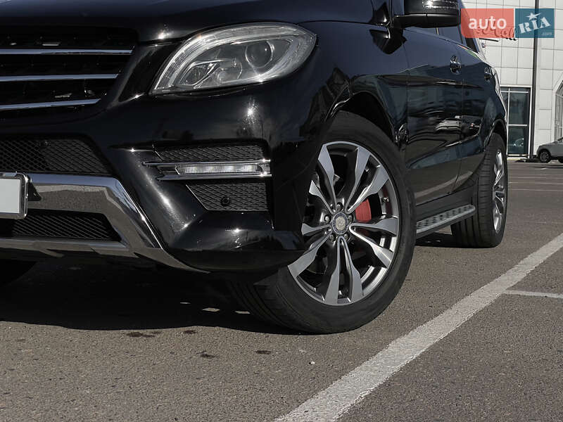 Внедорожник / Кроссовер Mercedes-Benz M-Class 2015 в Одессе