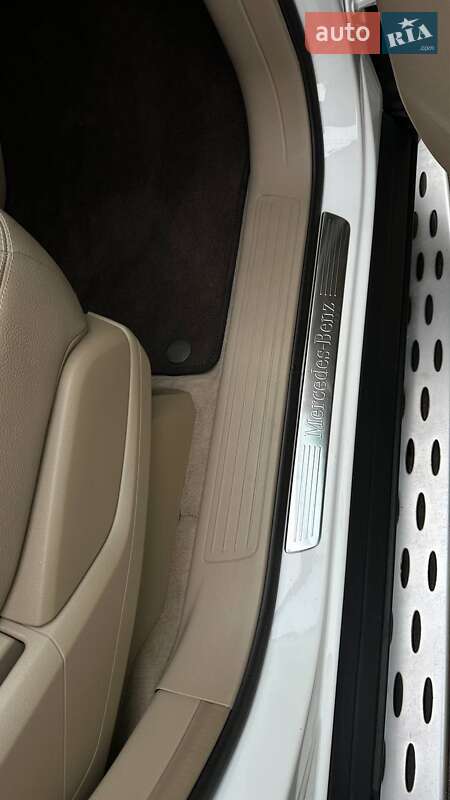 Позашляховик / Кросовер Mercedes-Benz M-Class 2013 в Одесі