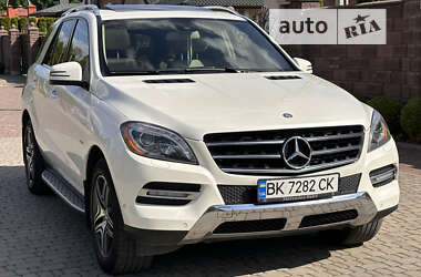 Внедорожник / Кроссовер Mercedes-Benz M-Class 2012 в Ровно