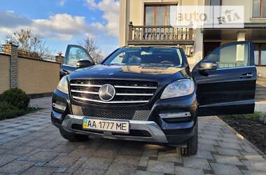 Внедорожник / Кроссовер Mercedes-Benz M-Class 2011 в Киеве