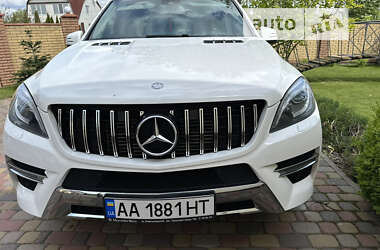 Внедорожник / Кроссовер Mercedes-Benz M-Class 2013 в Киеве