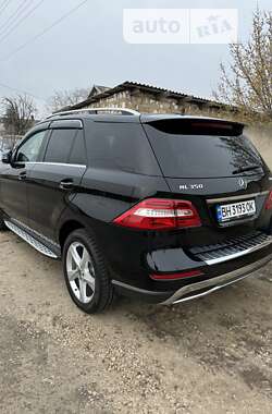 Позашляховик / Кросовер Mercedes-Benz M-Class 2015 в Одесі