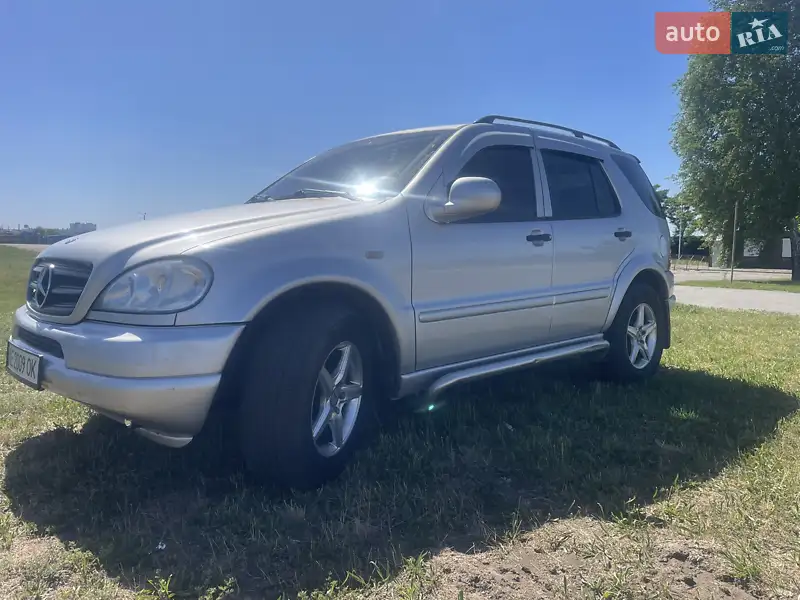 Mercedes-Benz M-Class