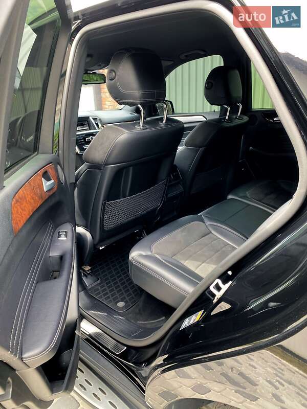 Внедорожник / Кроссовер Mercedes-Benz M-Class 2013 в Днепре