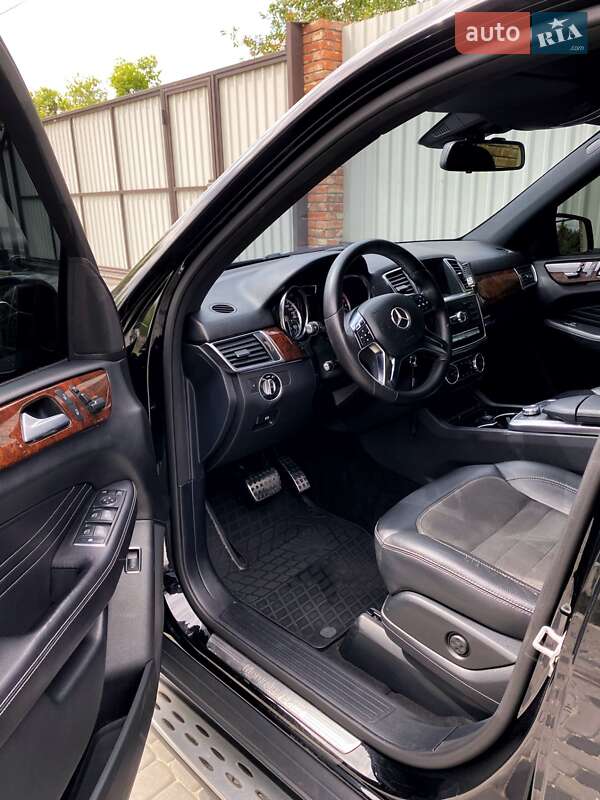 Внедорожник / Кроссовер Mercedes-Benz M-Class 2013 в Днепре